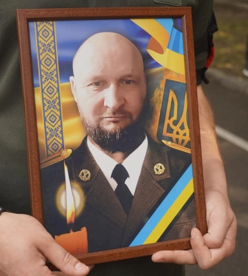 В Ужгороді попрощалися із захисником Артемом Коваленком