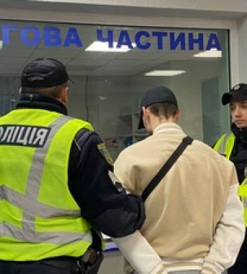 У Вінницькій області чоловіка підозрюють у жорстокому вбивстві школярів