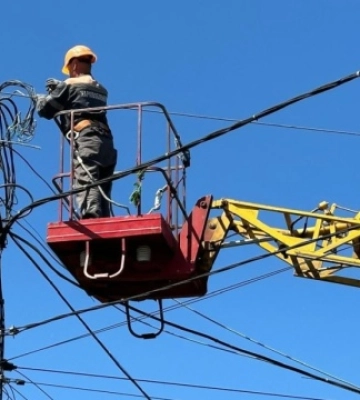 У Лозовій відновили електропостачання після російської атаки на інфраструктуру