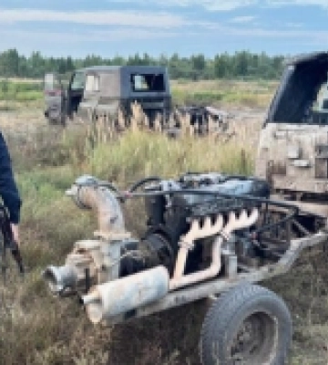 У селі на Рівненщині викрили 33-річного старателя, що незаконно добував бурштин