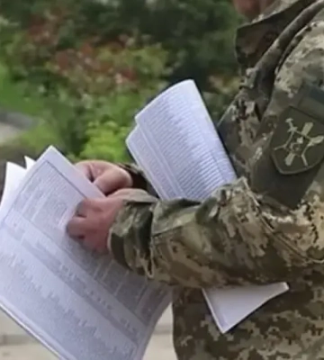 Киевлянин укусил полицейского во время проверки документов: в ТЦК прокомментировали инцидент