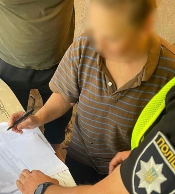Керівниця лікарської комісії на Закарпатті за хабарі продовжувала чоловікам групу інвалідності
