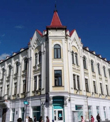 Царські будинки в Києві: що це за тип житла та чому там дорожче, ніж у новобудовах