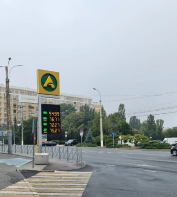 В окупованому Криму бензин дорожчає швидше за інші товари — правозахисник