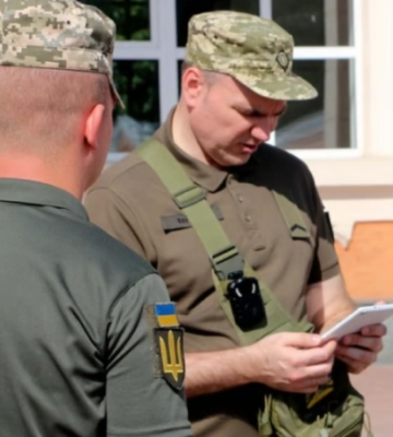 Працювати стане престижно: наскільки у Раді запропонували підвищити зарплату працівникам ТЦК