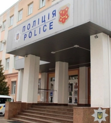 У Карлівці підліток упав із даху девятиповерхівці