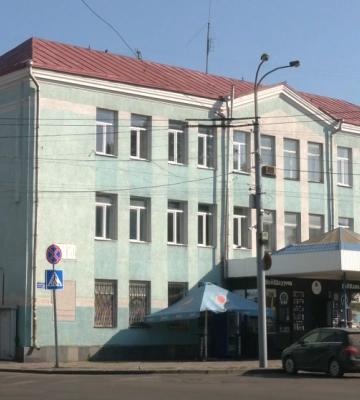 У Рівному адмінбудівлю біля вокзалу продали на аукціоні за 37 мільйонів