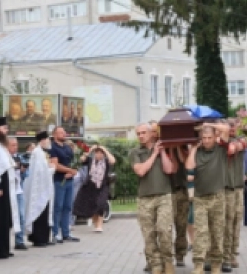 У Луцьку попрощалися з полеглим воїном Романом Чехайдою