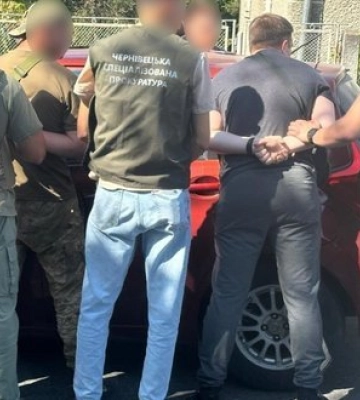 За 8 тыс. евро переправляли мужчин в Румынию: разоблачены военнослужащие ТЦК, - ГПСУ. ФОТОрепортаж