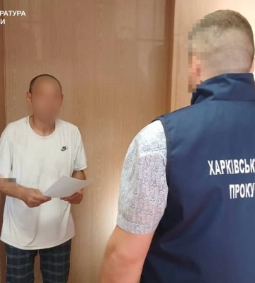 На Харківщині засуджено редицивіста, який душив та пограбував жінку в ії власній оселі