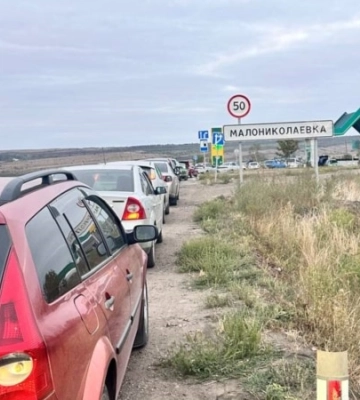 «Немає на жодній заправці». На окупованому Донбасі розгортається бензинова криза
