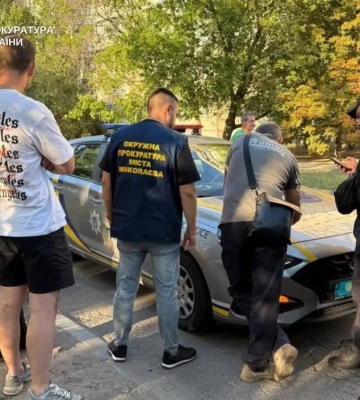 Хабар у 1300 доларів і 9 тисяч гривень: у Миколаєві чоловік намагався уникнути військового обліку
