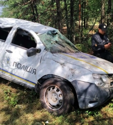 Россияне обстреляли служебный автомобиль полицейских на Купянщине