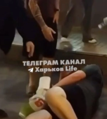 Військові ТЦК та поліціянт могли побити чоловіка в Харкові: розпочато розслідування. ВIДЕО
