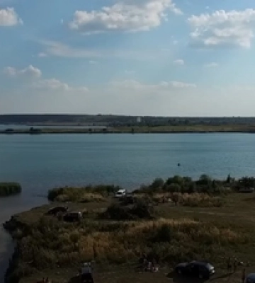 За 200 км від Луцька причаїлося глибоке море: до 100-метрового дна ніяк не дістати (відео)