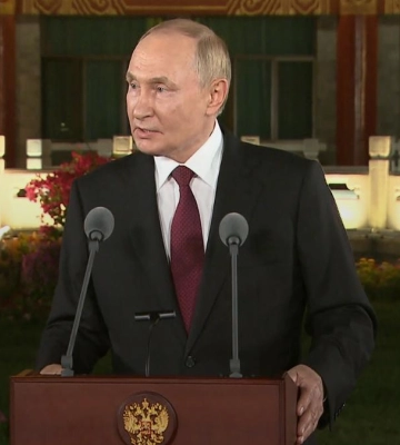 путин требует, чтобы Зеленский приехал в москву