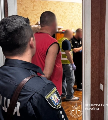 Поліція розслідує вбивство матері та її 14-річної доньки в Києві