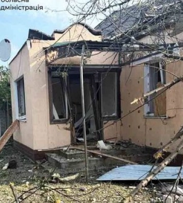Войска РФ за сутки нанесли 440 ударов по Запорожской области: один погибший, повреждены дома