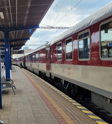 З Ужгорода євроколією відправився новий прямий потяг до міст ЄС