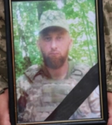 Майже рік вважався зниклим безвісти: у Луцьку попрощалися з загиблим бійцем Юрієм Ковальчуком