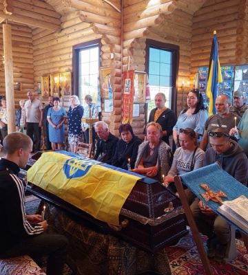 У Долинській попрощалися із загиблим на Донеччині військовим 