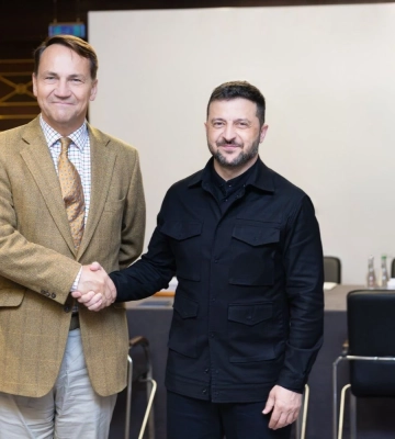Сікорський зустрівся із Зеленським: говорили про обмін досвідом щодо дронів