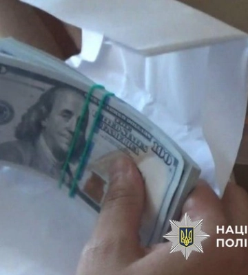 За $6000 обіцяв іноземцю посвідку на постійне проживання в Україні: на Одещині викрили зловмисника