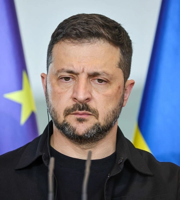 Зеленський назвав американського генерала "потужнішою ППО" і запропонував йому квартиру