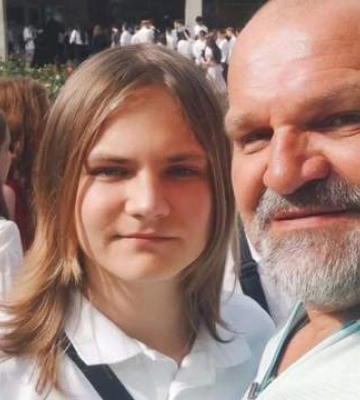 Який вигляд має 17-річний син Василя Вірастюка: спортсмен показав нові фото з хлопцем