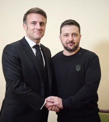 Зеленський прибув до Парижа для зустрічі з Макроном і саміту "коаліції рішучих"