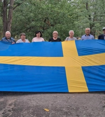 Королю Швеції розповіли, як зі Зміївки на Херсонщині врятували подарований ним прапор