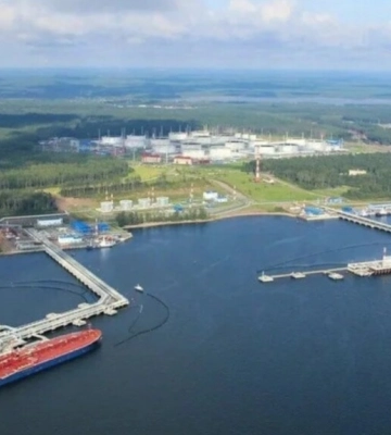 Нові деталі атаки безпілотників СБУ на порт Приморськ: уражено два танкери «тіньового флоту» РФ — Reuters
