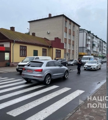 На Волині авто збило жінку на переході: постраждала в реанімації