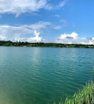 На Львівщині в озері знайшли тіло 34-річної жінки