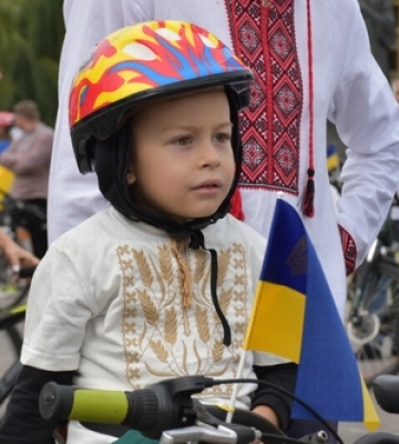 У Луцьку відбулась традиційна громадська акція "Українська вишиванка"