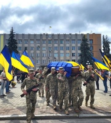 У Ковелі провели останнім земним шляхом захисника Василя Тарасюка 