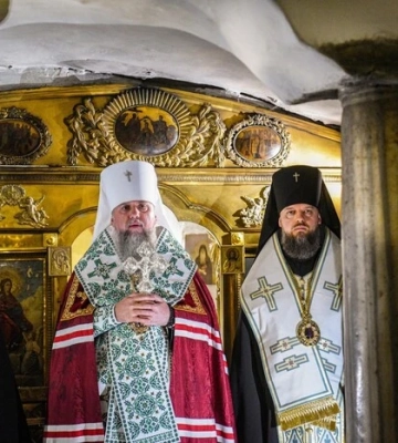 Митрополит Епіфаній уперше звершив молитву в Ближніх печерах Лаври