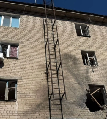 Пять человек, среди которых 13-летний мальчик, получили ранения из-за вражеских атак на Никопольщину