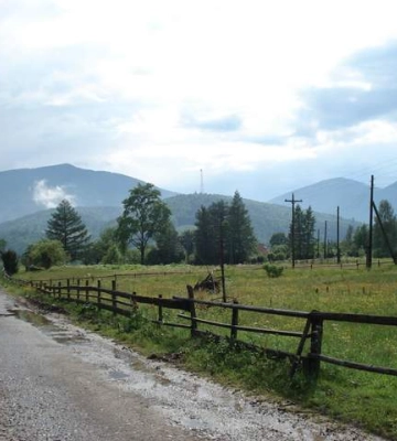 Де в Карпатах є село, звідки можна піднятися на понад десяток гір