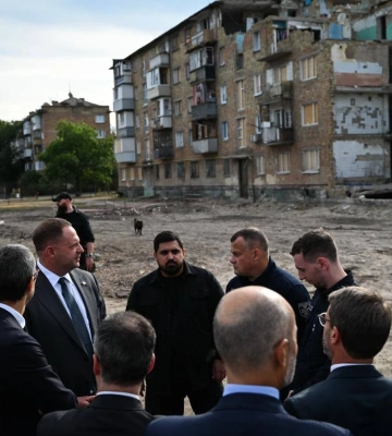 В Киеве Ермак, Ткаченко и советники по безопасности ЕС и Британии почтили память погибших в Дарницком районе