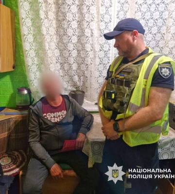 У Харкові поліцейські розбираються з чоловіком, який безжально побив дружину