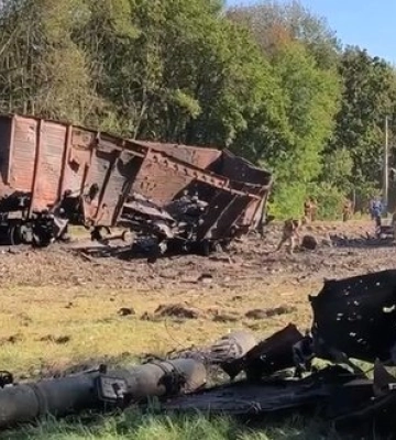 Вибух боєприпасів на Київщині: пошкоджена колія та обірвана контактна мережа. ВIДЕО
