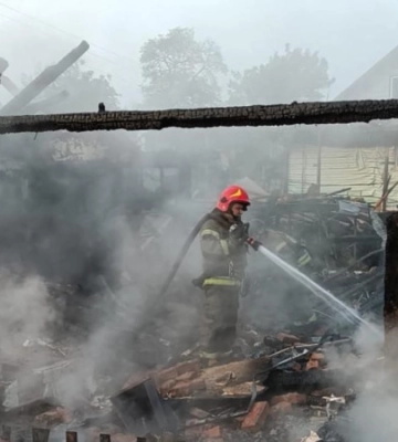 Загарбники вночі вдарили БПЛА по підприємству у Чернігові