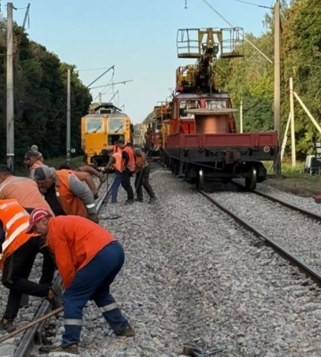В Киевской области восстановили железнодорожное сообщение после детонации боеприпасов