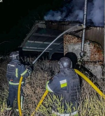 Доба на Харківщині: під ударами Куп’янськ та Великий Бурлук, поранено чоловіка, здійнялися пожежі. ФОТОрепортаж