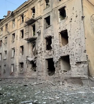 Росіяни вночі скинули бомби на центр Краматорська, є поранені