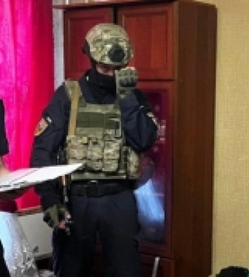 На Рівненщині судитимуть чоловіка за повторний збут наркотиків