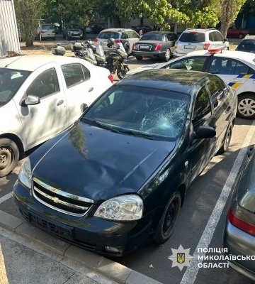 Слідчі поліції затримали у процесуальному порядку водія автомобіля Chevrolet, який у Миколаєві скоїв наїзд на пішохідку та зник із&amp;hellip;