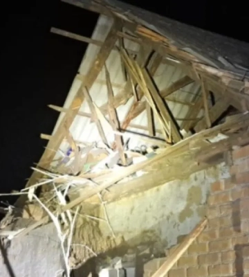 За ніч росіяни атакували чотири райони Дніпропетровщини: є постраждала