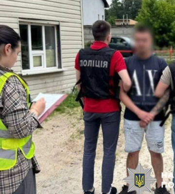 У Києві судитимуть чоловіка, який за $2000 обіцяв «зняти з розшуку» військовозобов’язаного